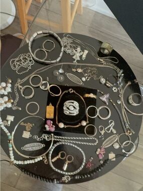 Women's White and Gold Mixed Metal Jewelry Set